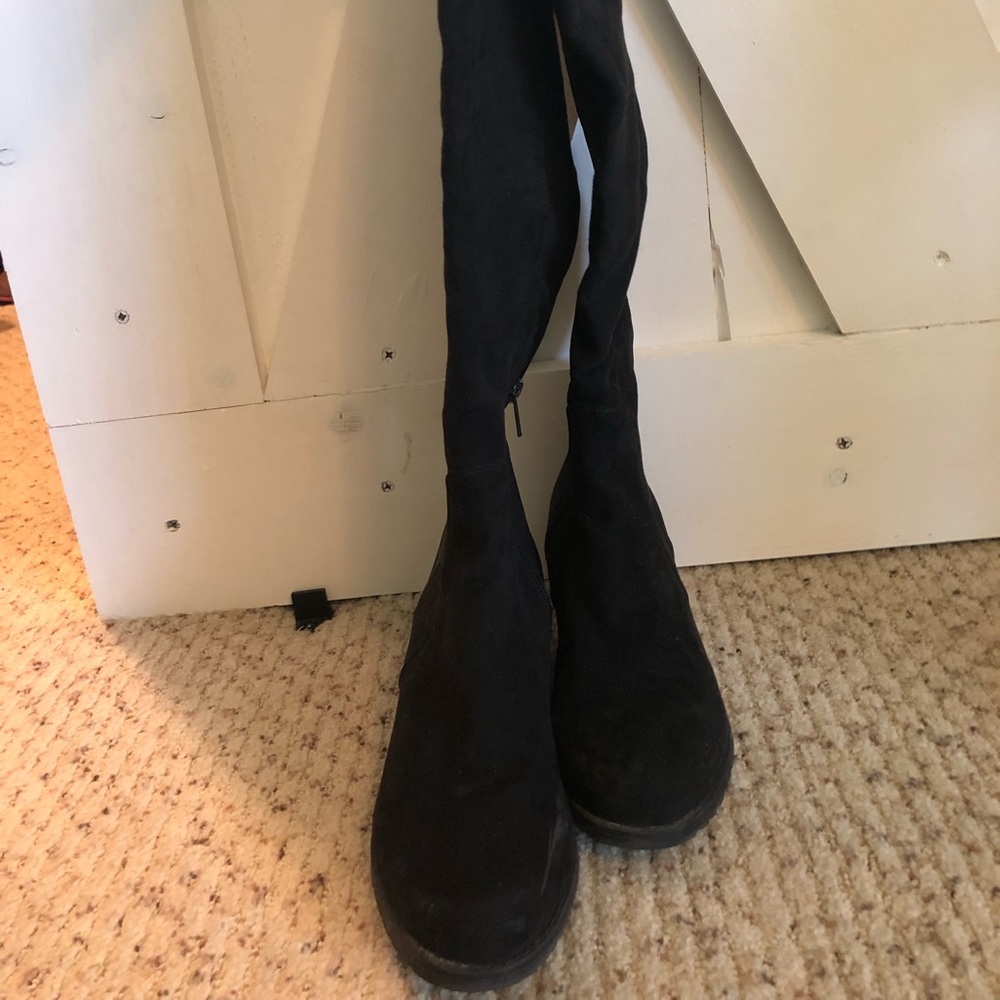 Knee high black suede boots
